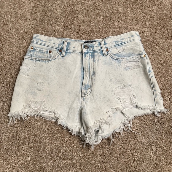 Abercrombie & Fitch Annie High Rise Shorts - Picture 1 of 3